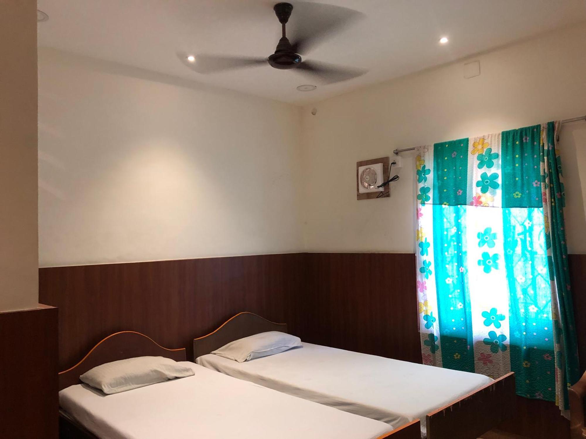 Hotel Thilak ตูติคอริน ภายนอก รูปภาพ